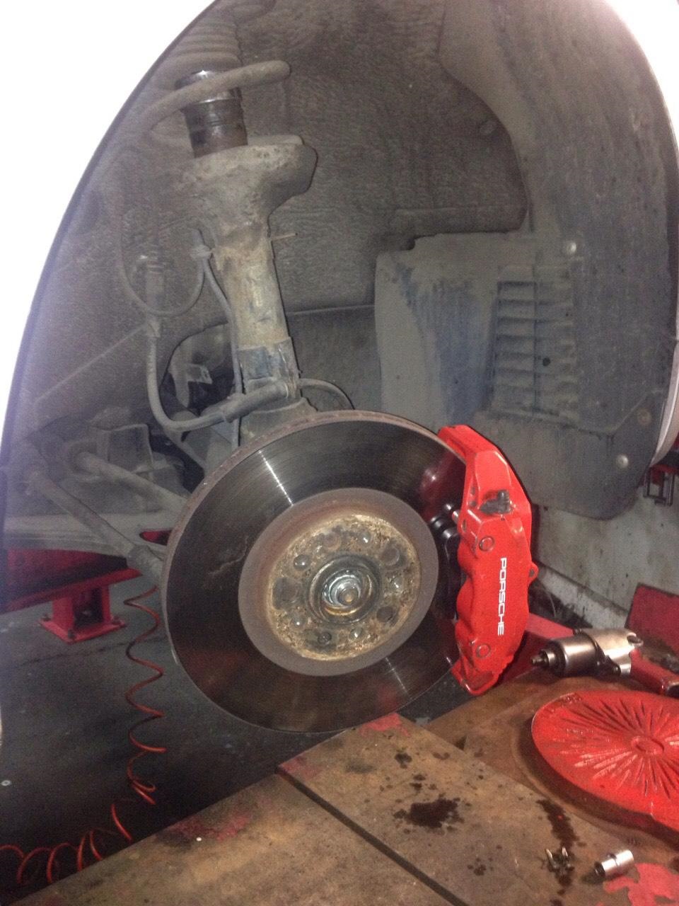 Brembo 4-pot 2