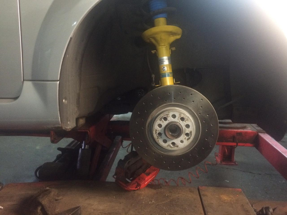 Brembo 4-pot 3