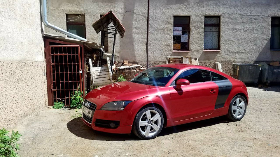 обвіс R8 1