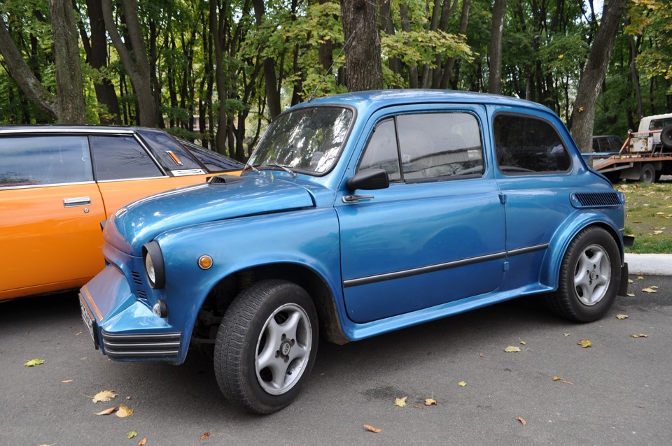 Ще трохи фото з виставки Retro & Exotica Motor Show 1