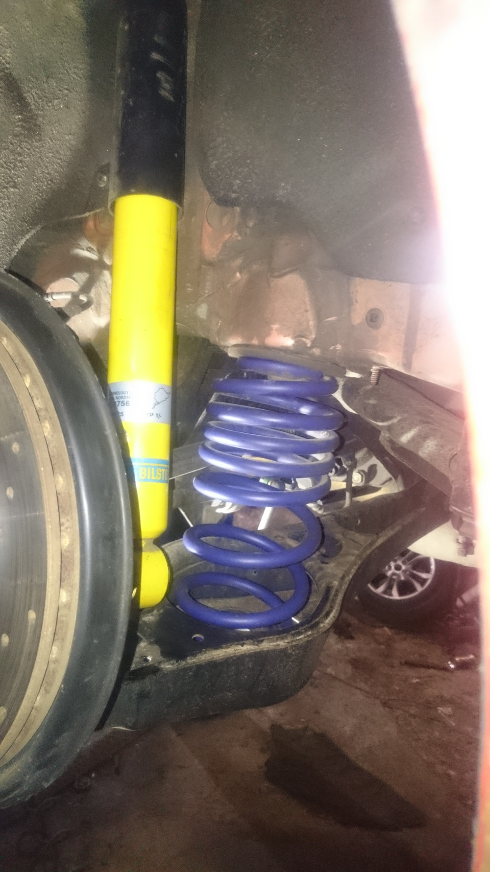 Подвеска Bilstein B8 + HR запилена 3