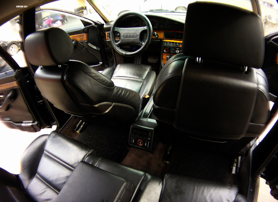 Салон моєї AUDI V8 - 1 5