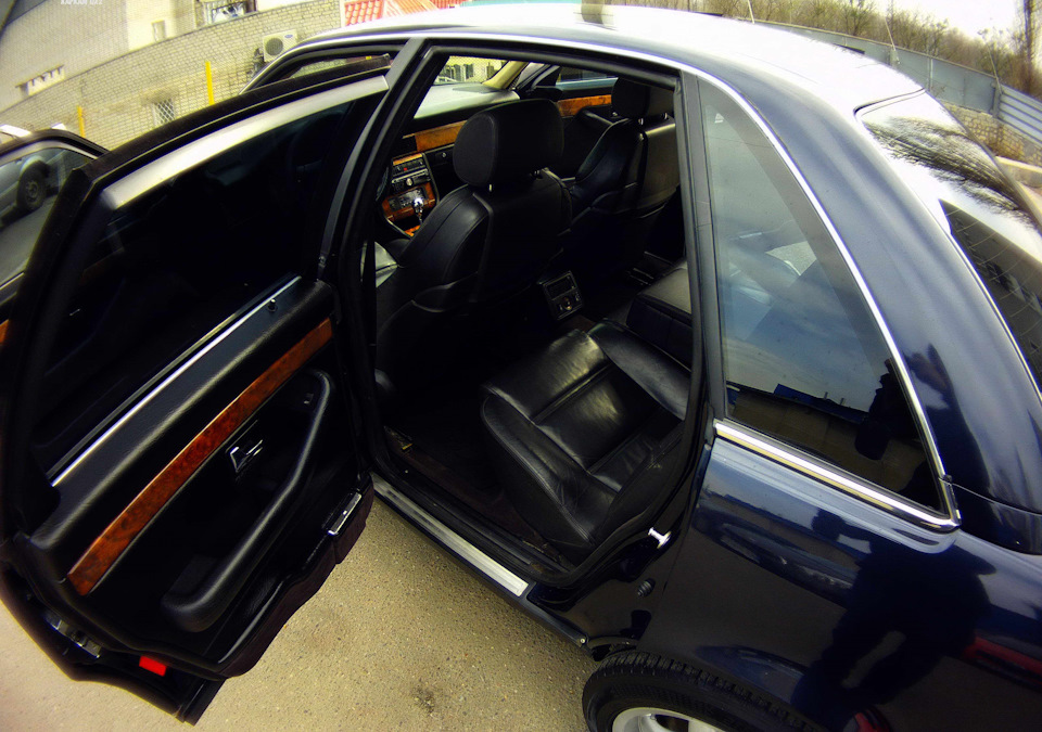 Салон моєї AUDI V8 - 1 2