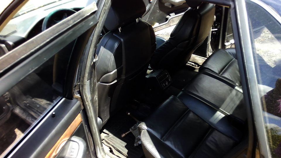 Салон моєї AUDI V8 2