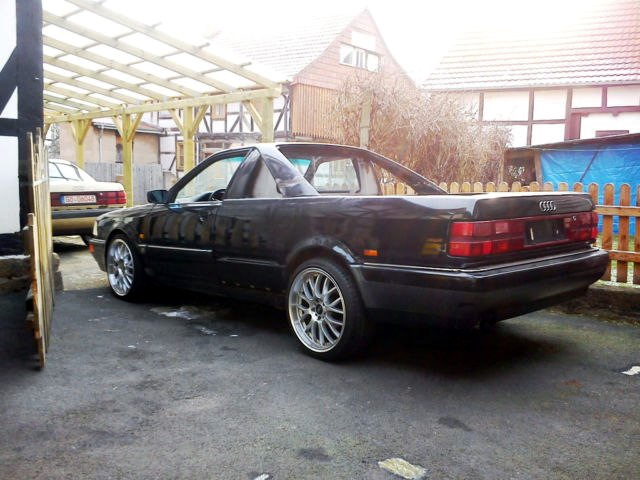 Дивний тюнінг AUDI V8 4