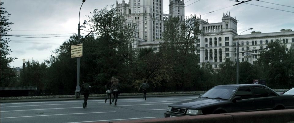 В кадре 3