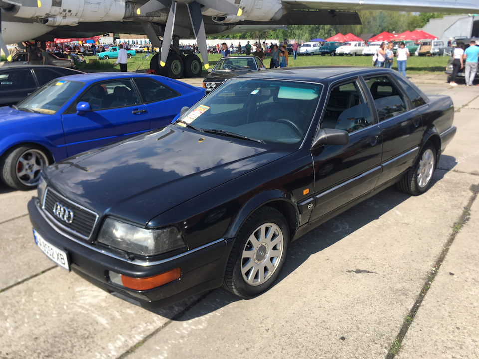 Audi v8 1