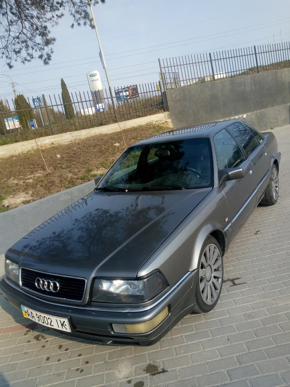 245 40 R18 3