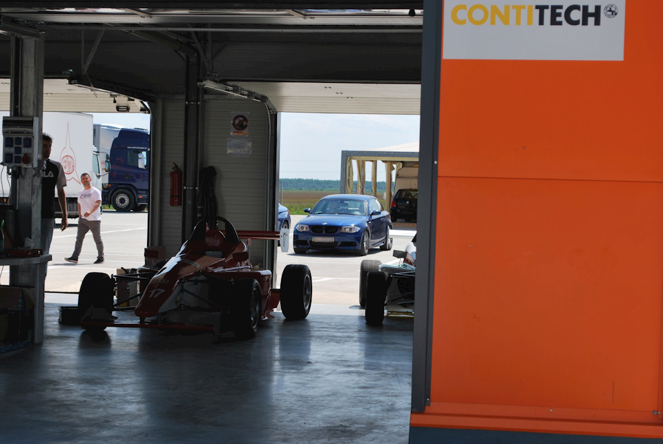 Бойовий заїзд на кільці Motorpark (Румунія) 1