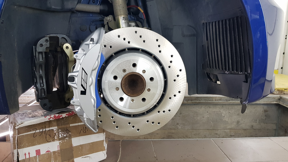 Дорослі гальмівки Brembo 6pot 4