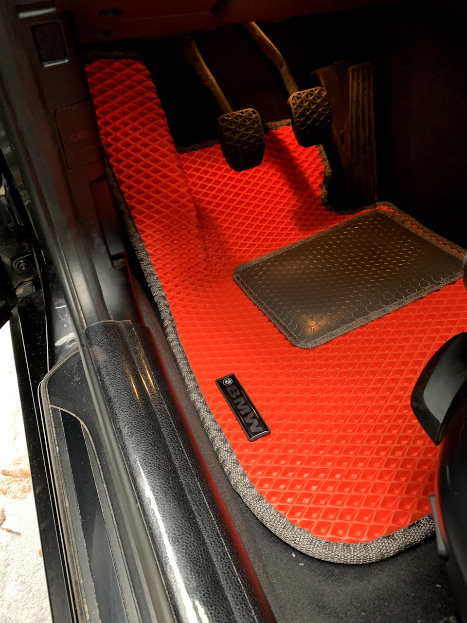 Килимки салону EVA для BMW E81 2