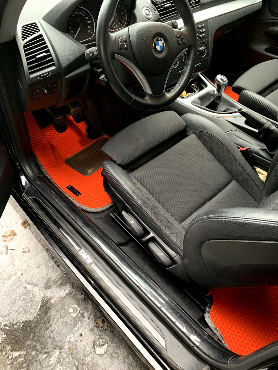 Килимки салону EVA для BMW E81 1