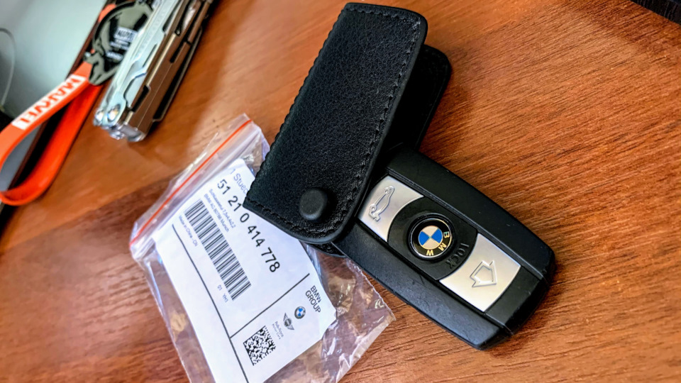 Оригінальний шкіряний чохол для ключа BMW (51210414778) 1