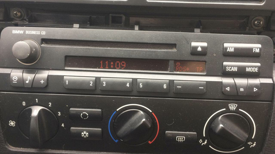 AUX 2