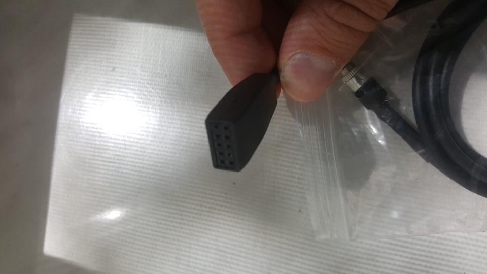AUX 3