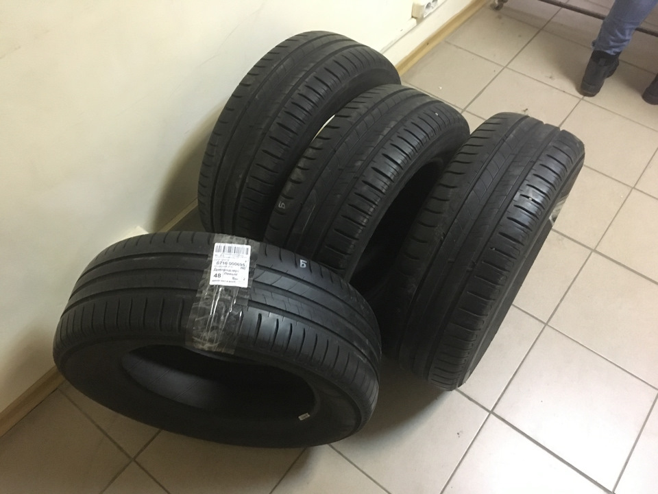 Купиви літню гуму 205/60/15 Michelin Energy Saver 1