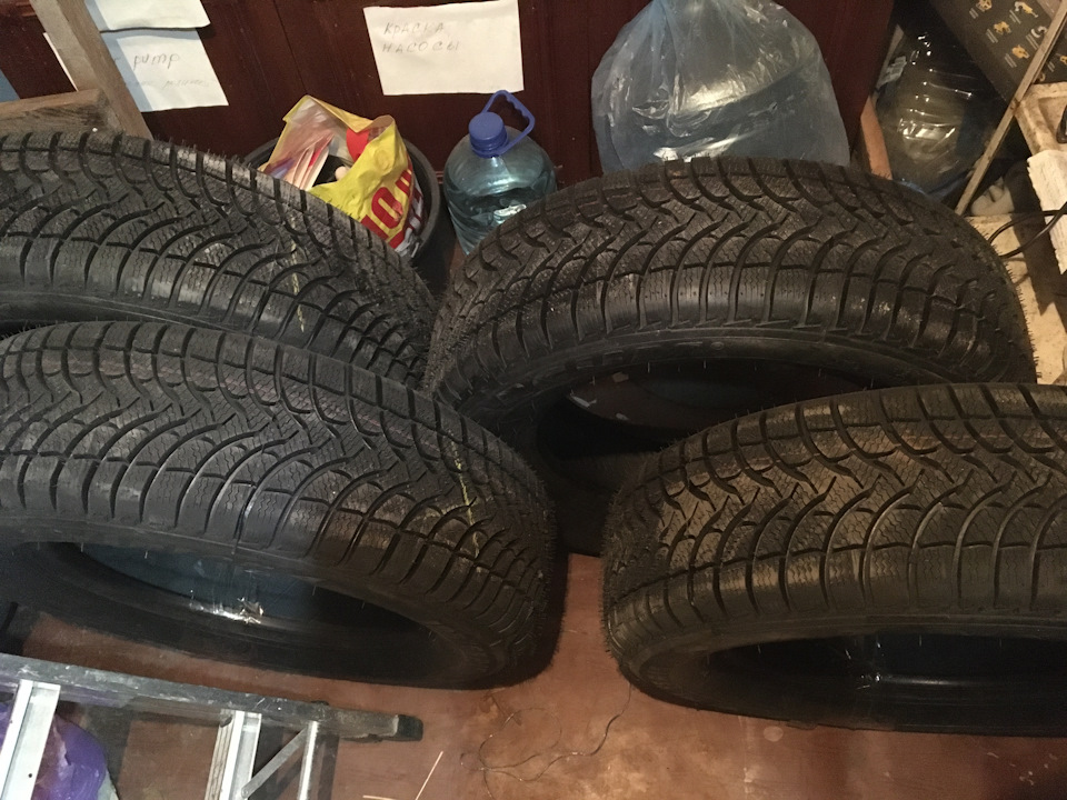 Купиви нову зимову гуму майже Michelin Alpine A4 3