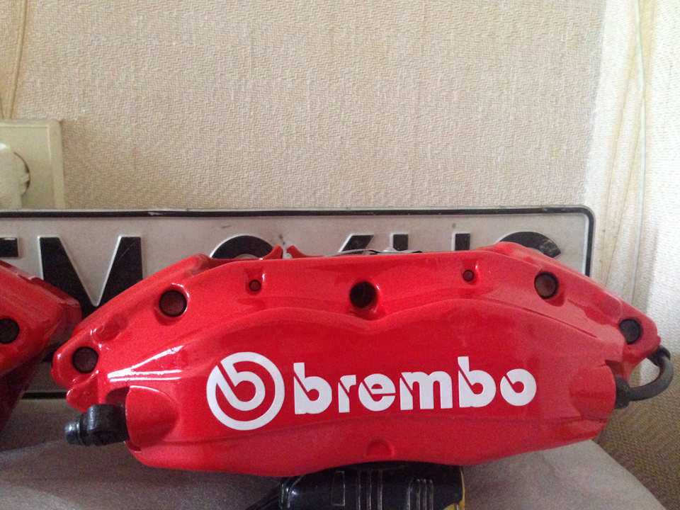 Фарбування супортів brembo 1