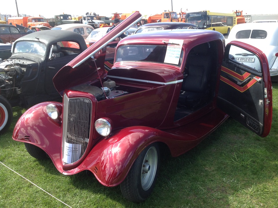Фестиваль ретро техніки old car land 4