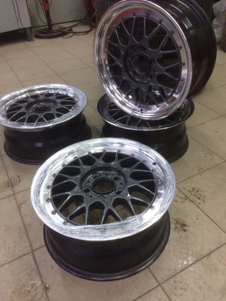 Перевзуття машини на BBS R17. 1