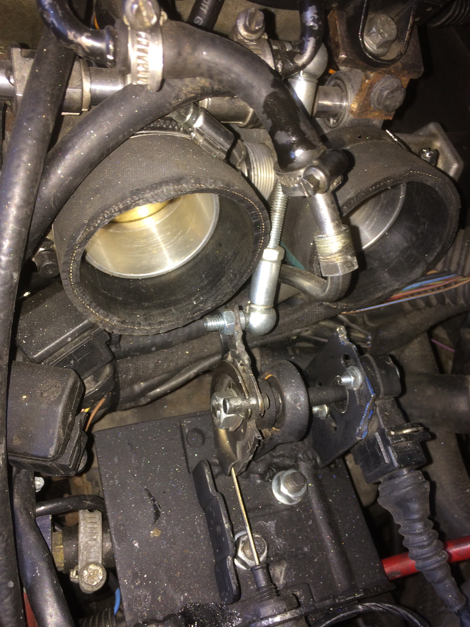 Впускний колектор для дросселів. Itb m44 air box 4