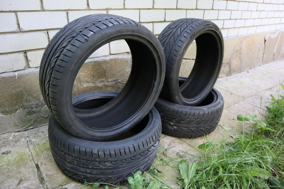 Резина Hankook 225/35, 205/40