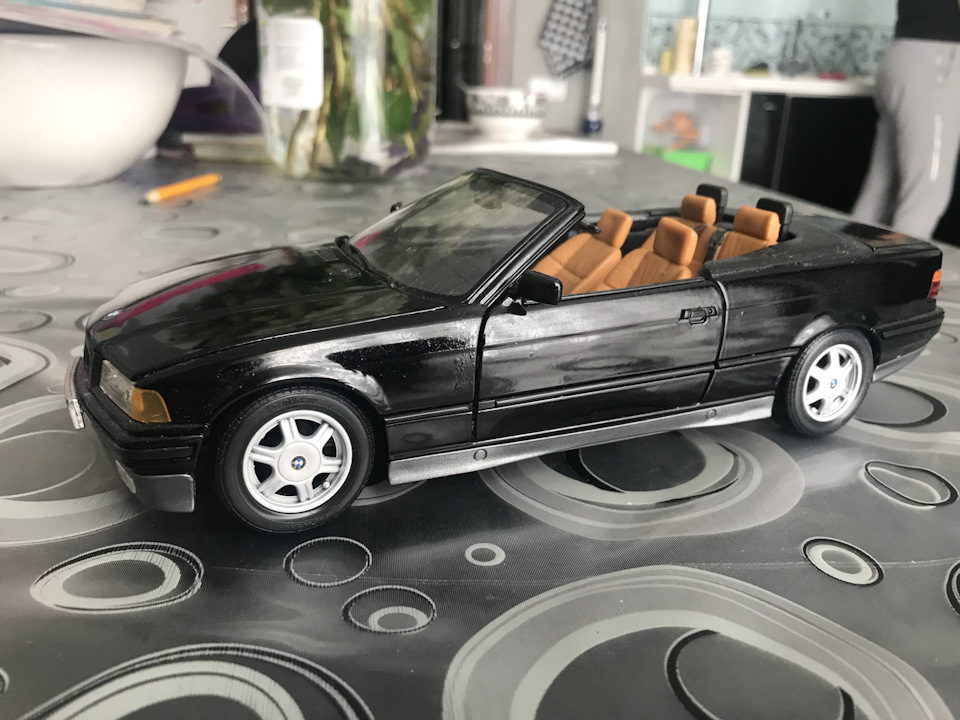 BMW E36 Convertible, 1:18, частина 2 2