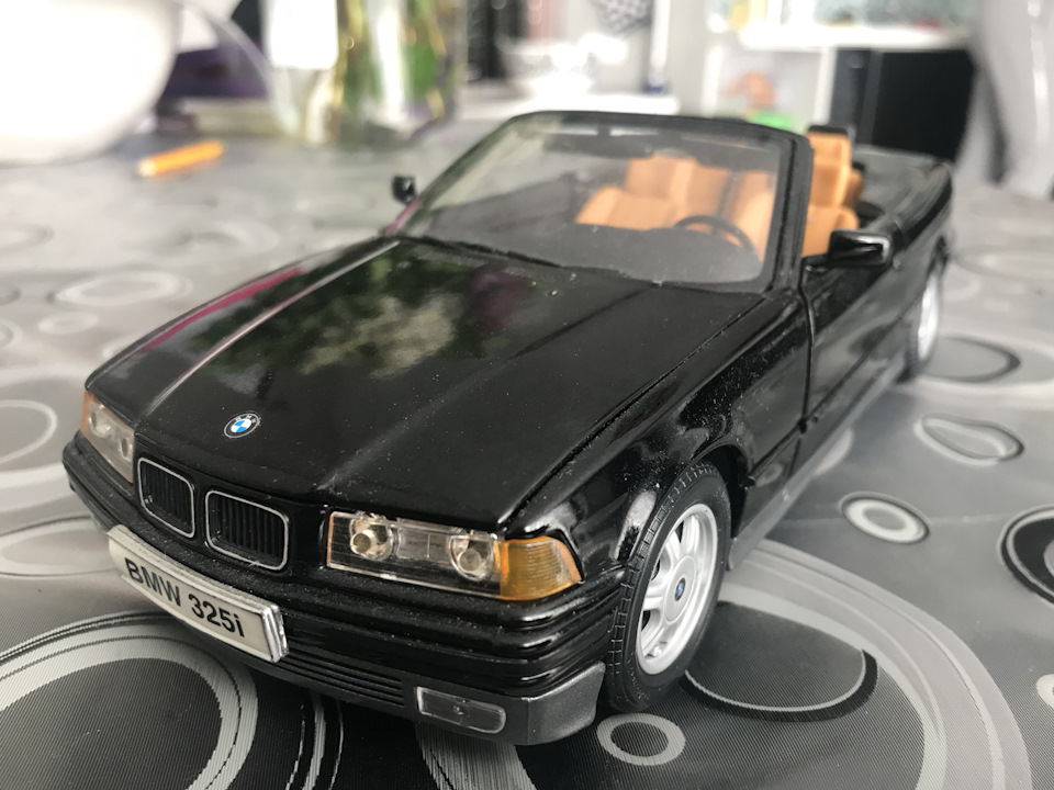 BMW E36 Convertible, 1:18, частина 2 3