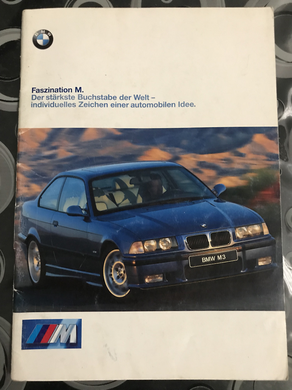 Рекламний проспект BMW M3 1