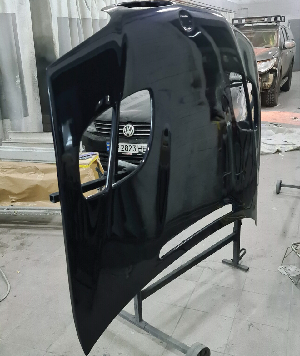 Капот DTM 4