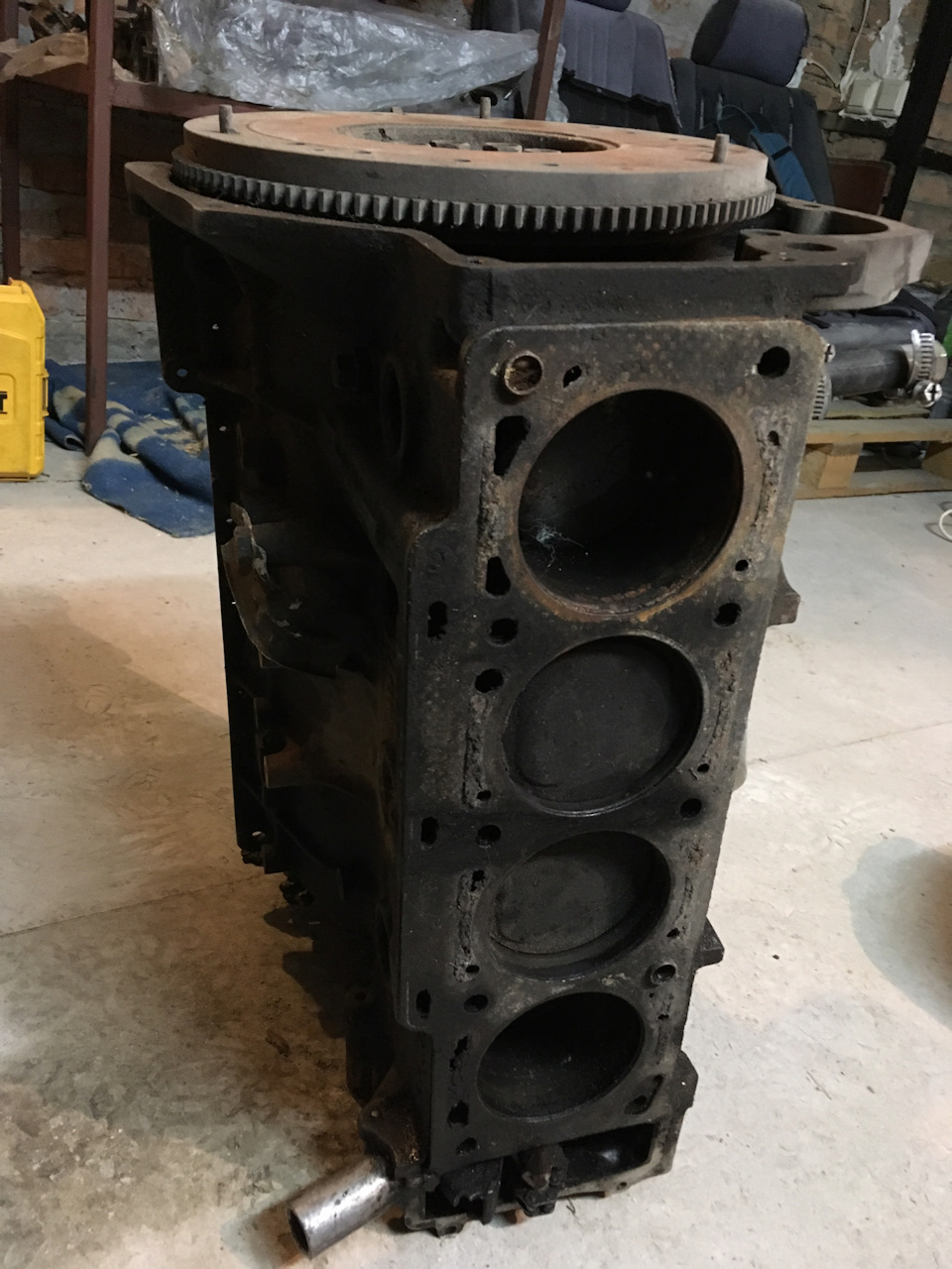 Корчувати старий пеньок чи ні?;) M10B18 2