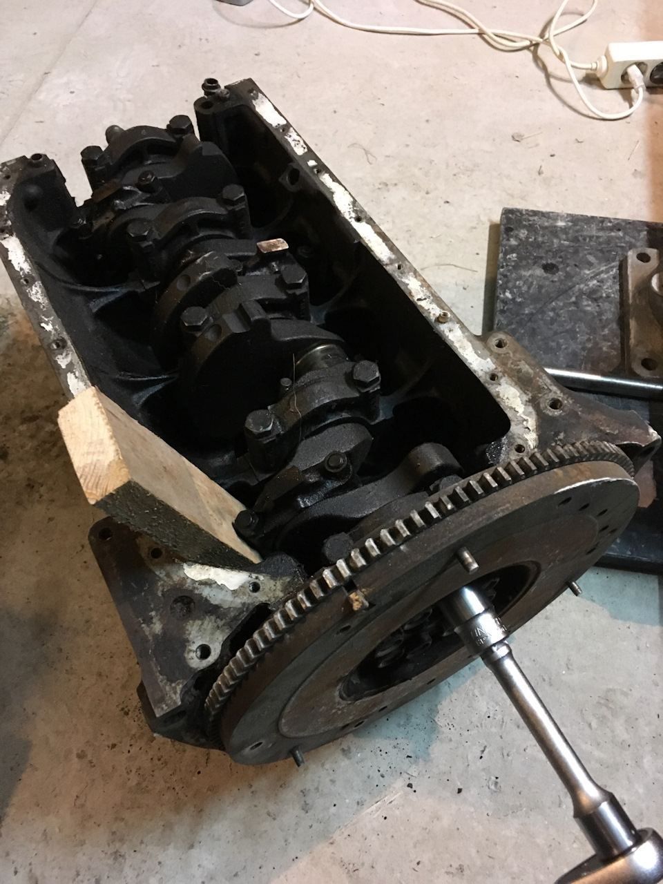 Корчувати старий пеньок чи ні?;) M10B18 4