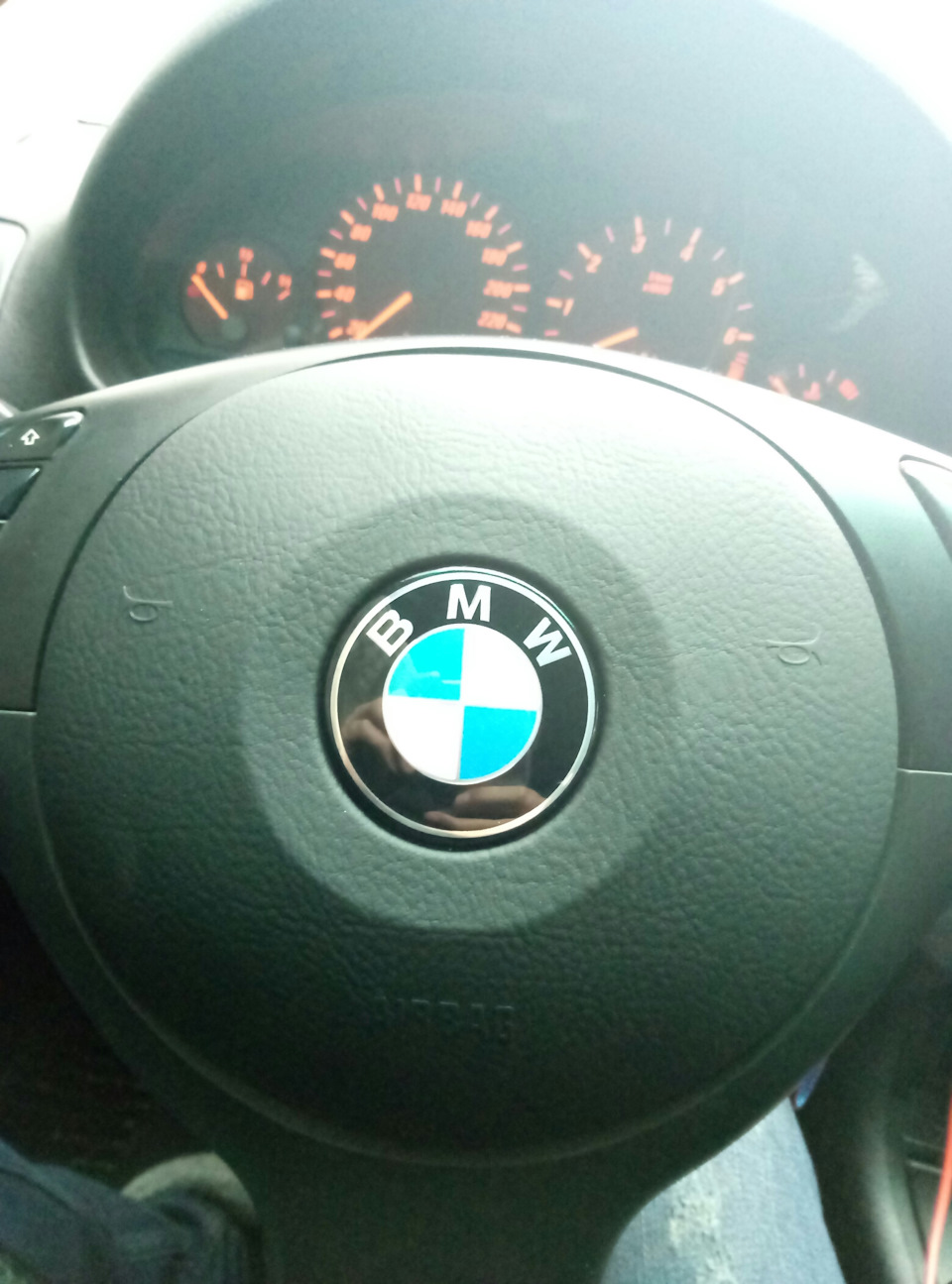 Сервіс BMW, тих акція 1