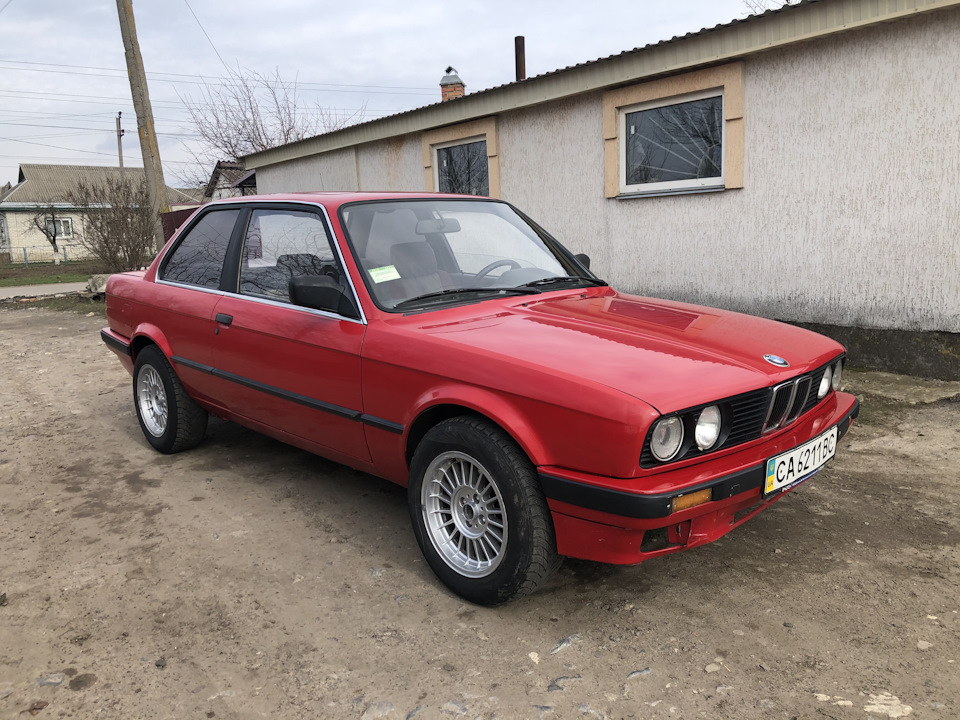 Автомобіль у продажу. 2