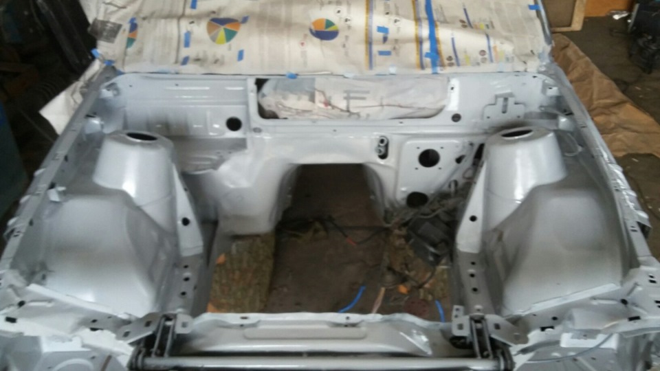 Грунтовка підкапотки е30 3