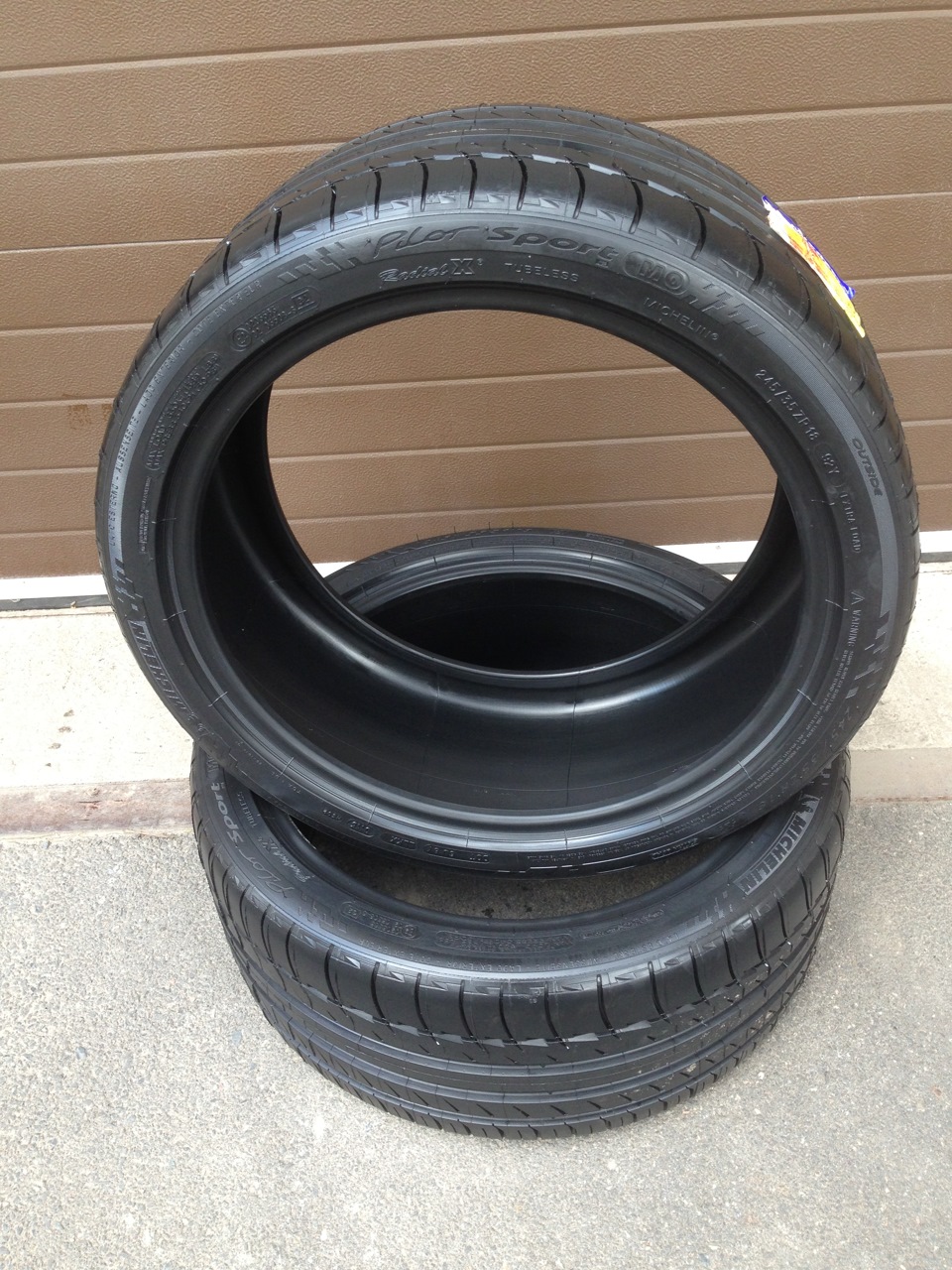 MICHELIN Pilot Sport PS2 245/35R18 92Y 4