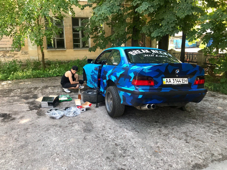 Гальма, поворотник, LED ліхтарі, бенз 3