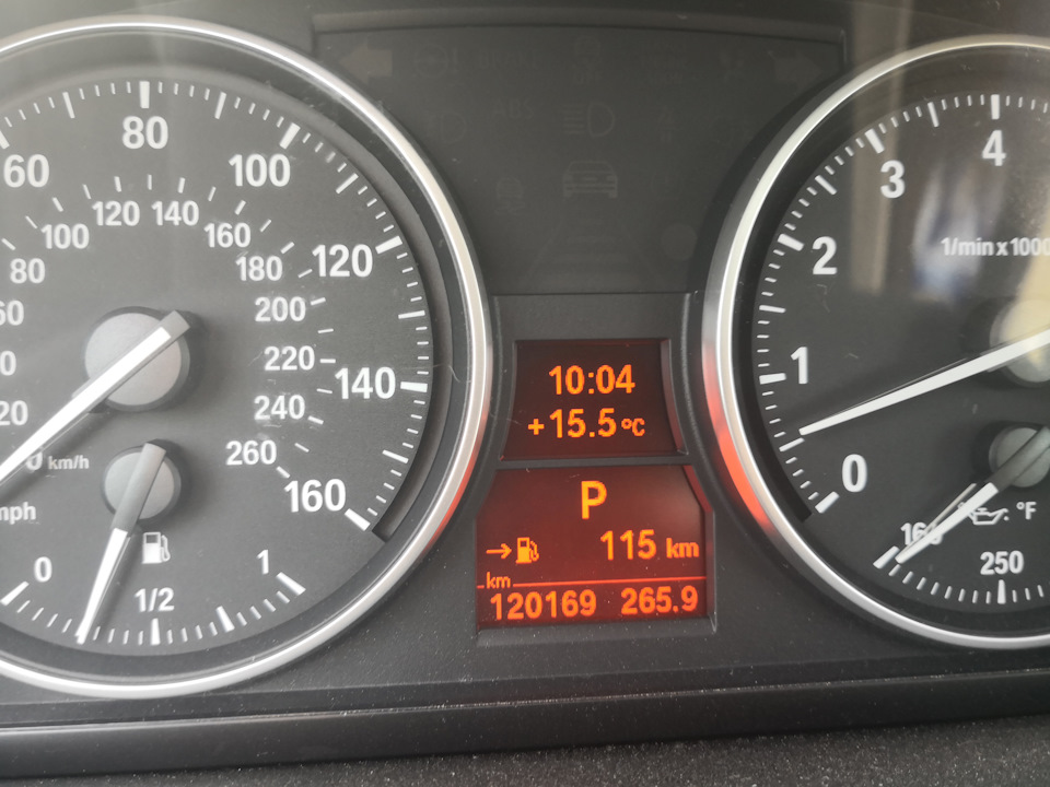 LOW TIRE Низький тиск в одній із шин 3