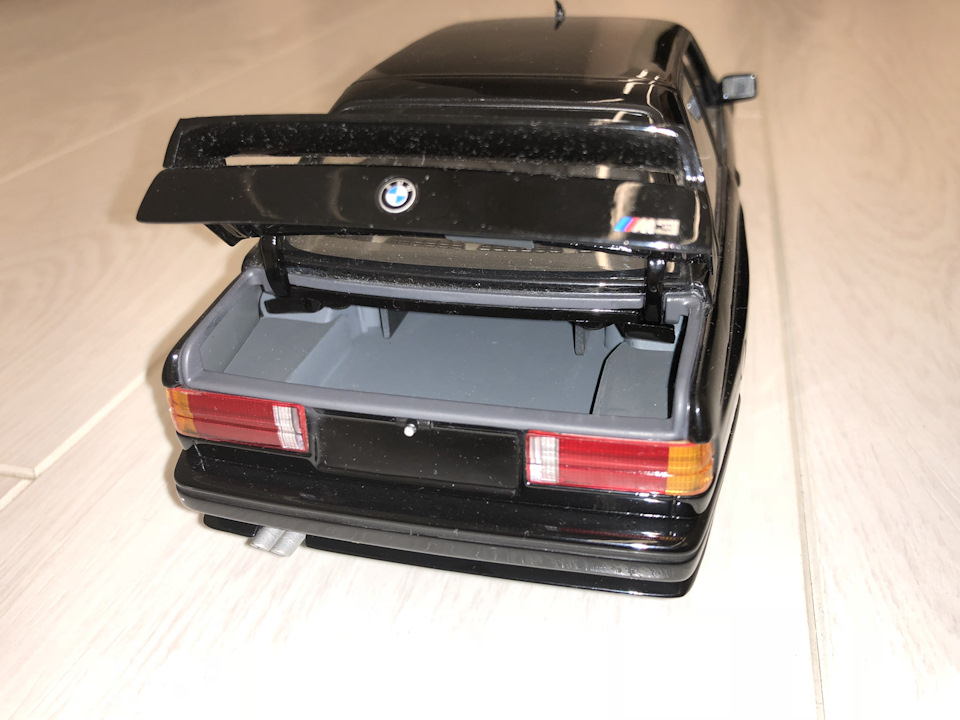 BMW M3 Street 1987 MINICHAMPS 5