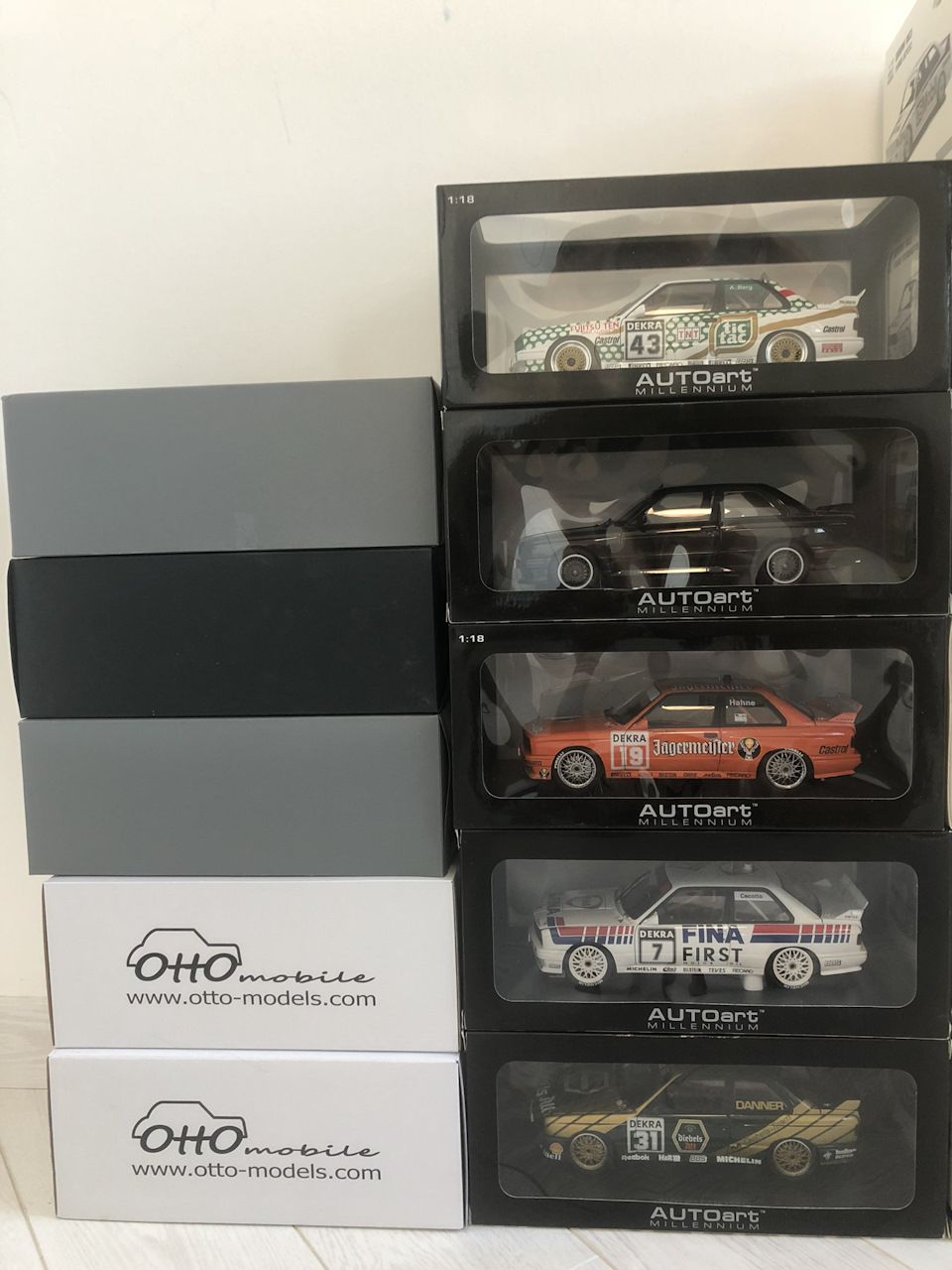 Колекція моделей BMW 1:18 2