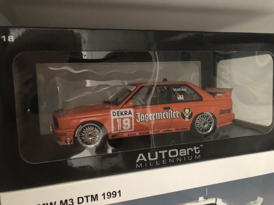 Колекція BMW e30 1:18 5