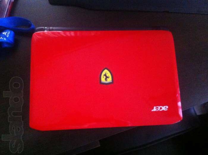 Продам ноутбук Acer Ferrari One 200 1
