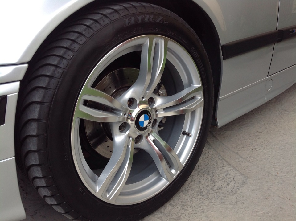 R17 225/45Z 4