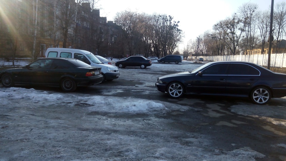 # Життя машини в руках нового власника /// 2