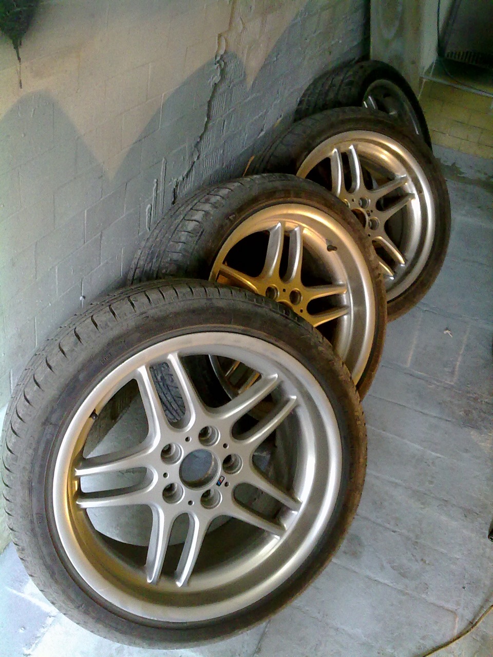 дисюлі R18 8.5 and 9.5j 1