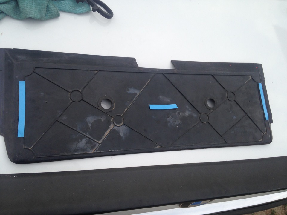 License Plate Filler або підномірна накладка М 2
