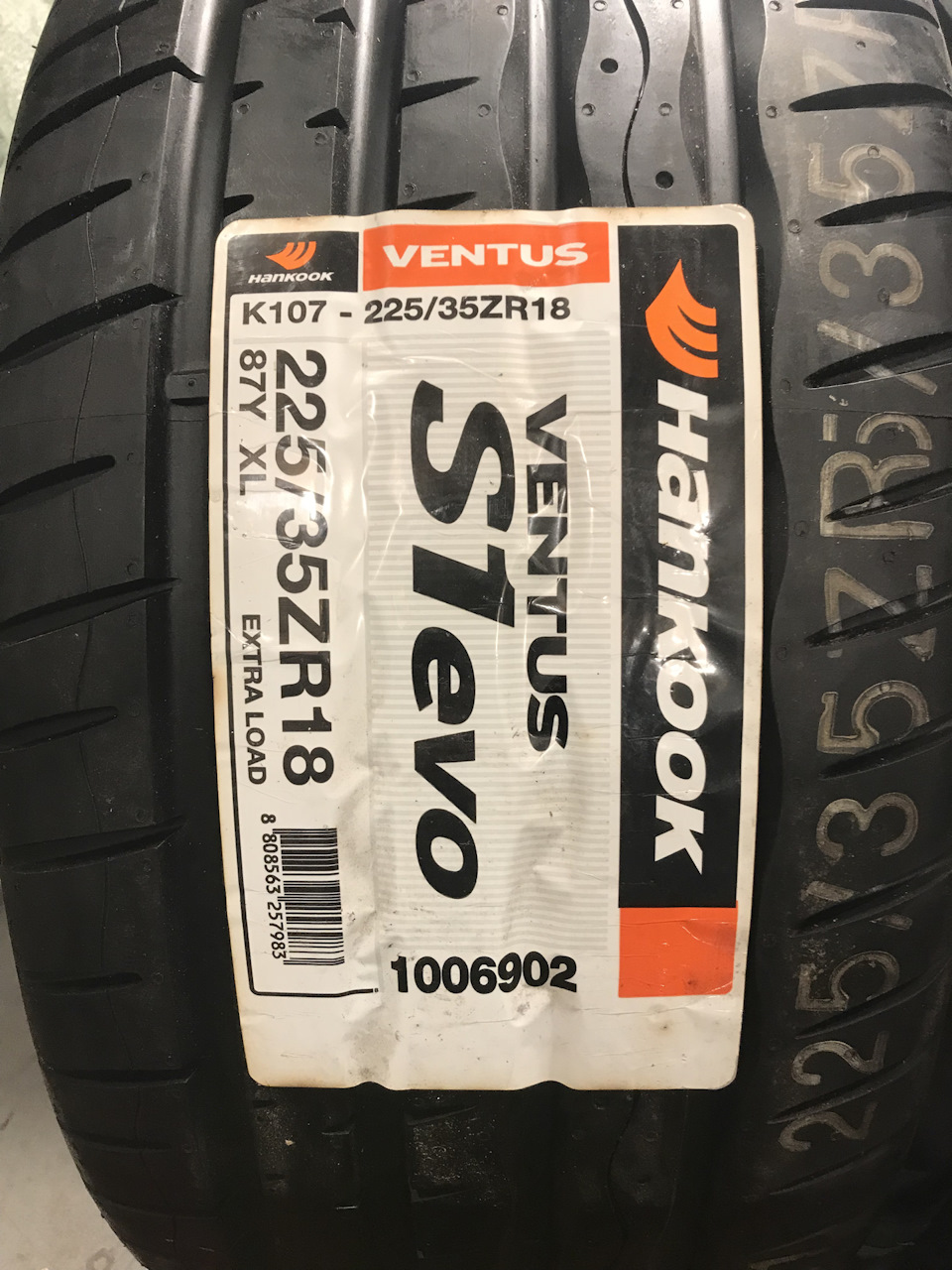 Hankook Ventus s1 evo 225 35 18 1