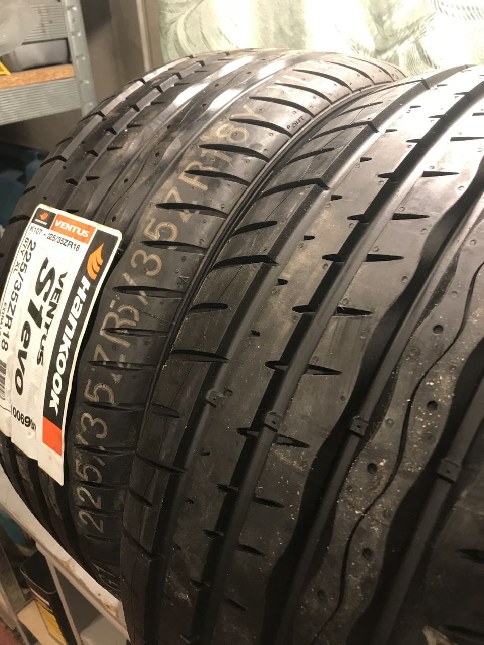 Hankook Ventus s1 evo 225 35 18 3