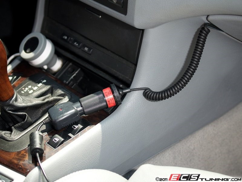 DIY робимо аксесуар BMW Auxiliary Power Adapter 3