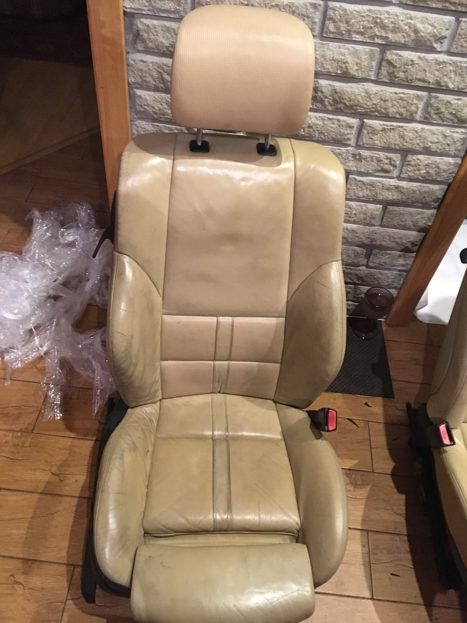 Доснащення S481A - спортивне сидіння 4